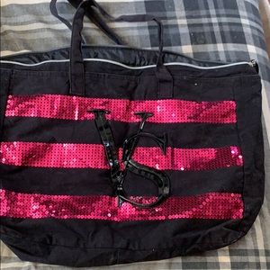 Vs tote bag